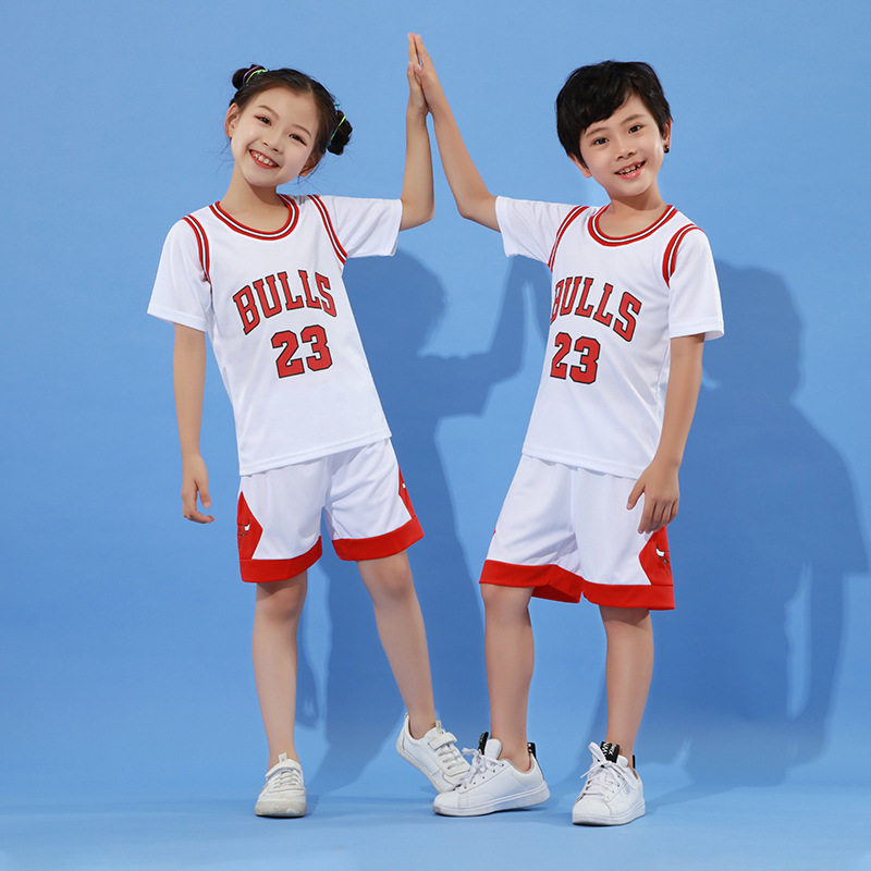 公牛白色23号