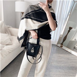 12511009654_653833583