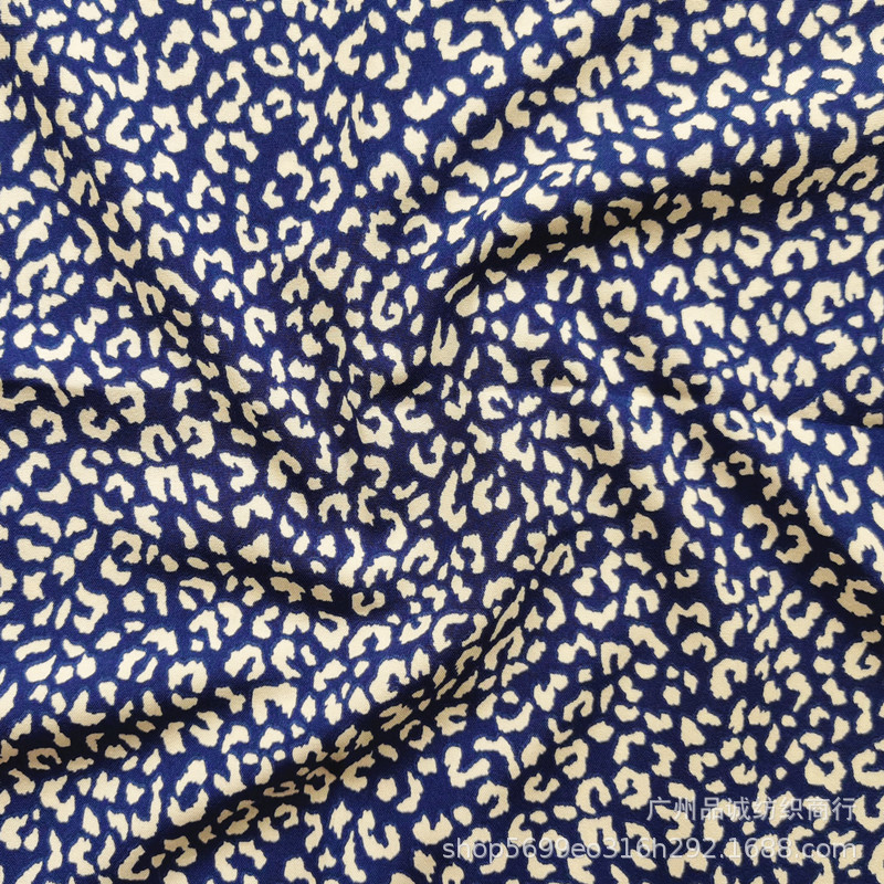 Color blue white
