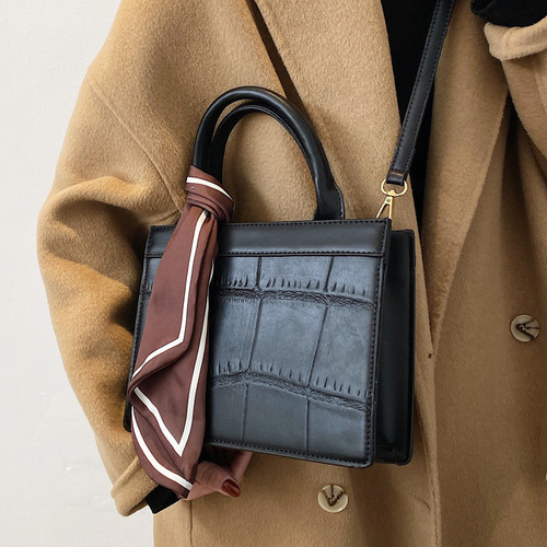 Autumn/Winter Handbag  New Trend Fashion Popular Stone Texture Ins Large Capacity Crossbody Tote Bag