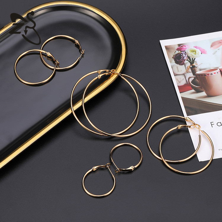 Pointed titanium steel lip stud product view