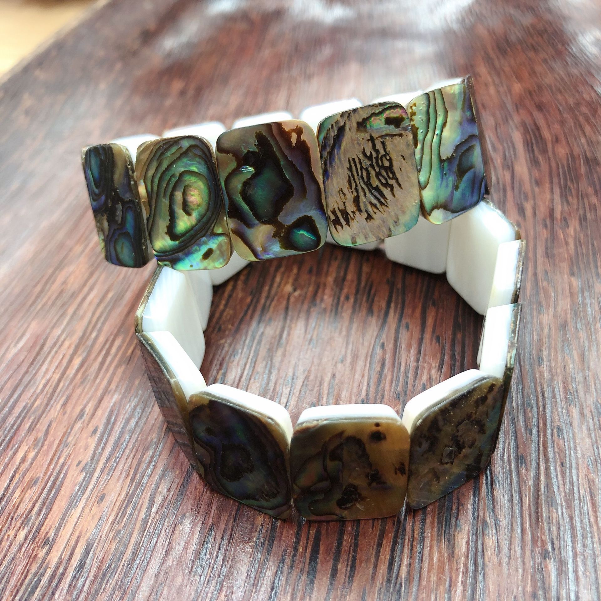 64C33379EB67B044FBFA5E6689480A