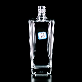 厂家货源供应500ml白酒瓶 定制生产方形透明玻璃瓶 洋酒金酒空瓶