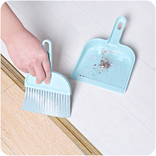 Household mini dustpan broom desktop small broom E394 keyboard brush creative cleaning tool plastic dustpan set