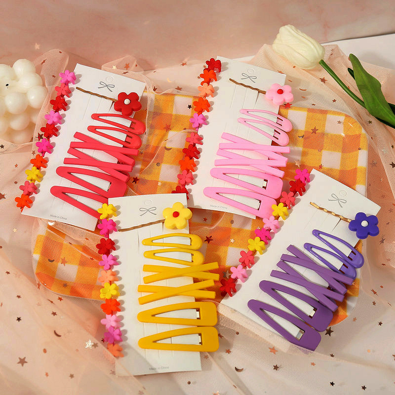Fashion Simple Girls Side Word Clip Headdress Hairpin Wholesale display picture 3
