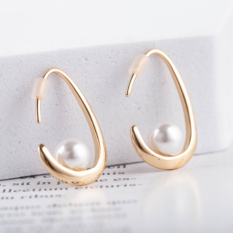 New Pearl Brass Metal Fashion Earrings For Women Hot-saling Wholesale display picture 2