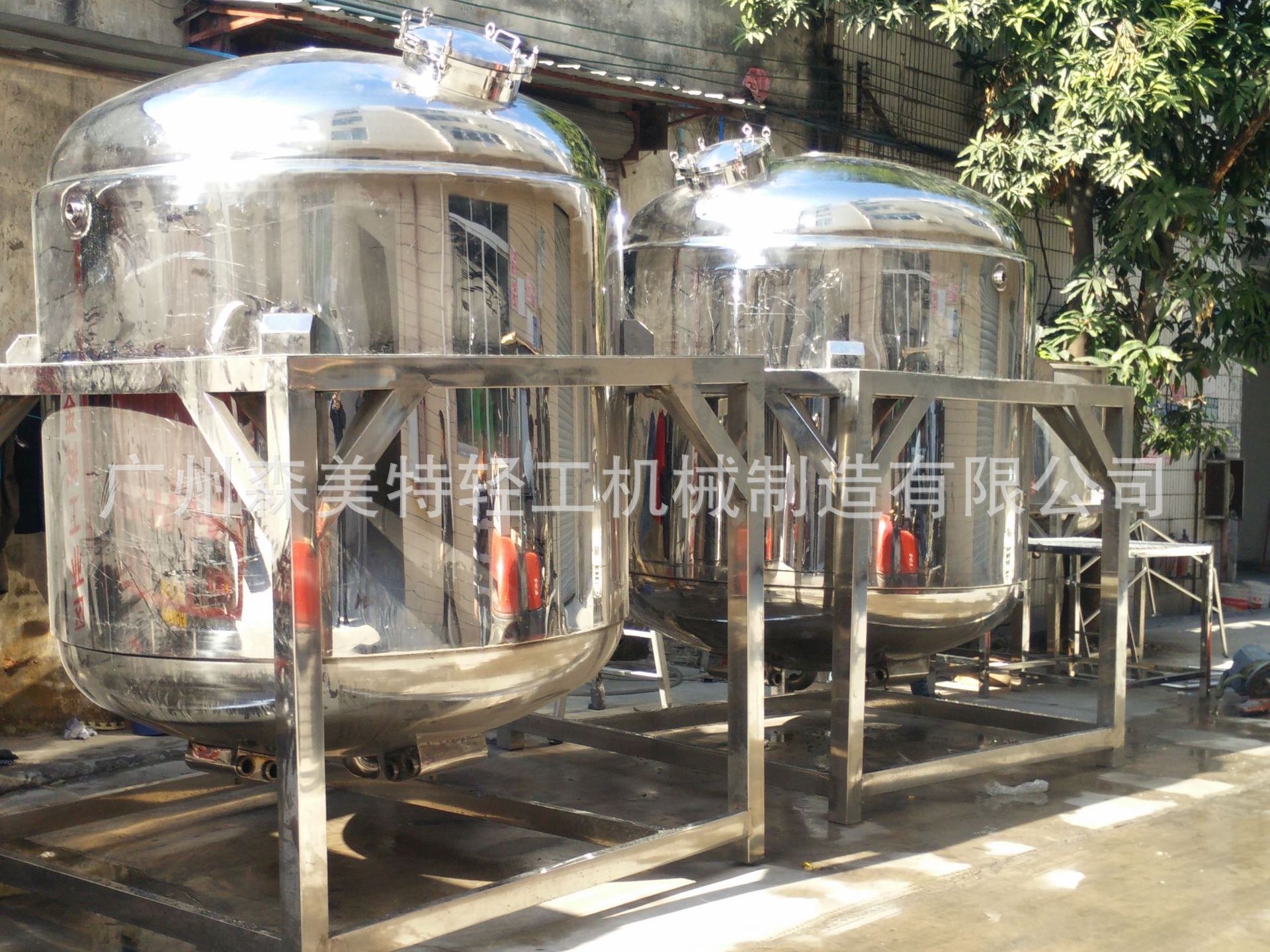 调配搅拌储罐 冷却储存罐 发酵密封罐 配料储罐 饮料储罐 配料缸