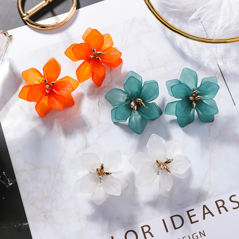 Korean Baroque Super Fairy Retro Style Flower Big Earrings Fashion Wild Exaggerated Earrings Wholesale Nihaojewelry display picture 7