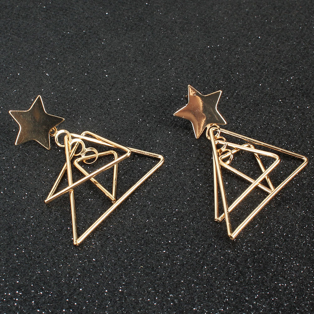 Bohemian Retro Alloy Geometric Gold Earrings Fashion Earrings Wholesale Nihaojewelry display picture 4