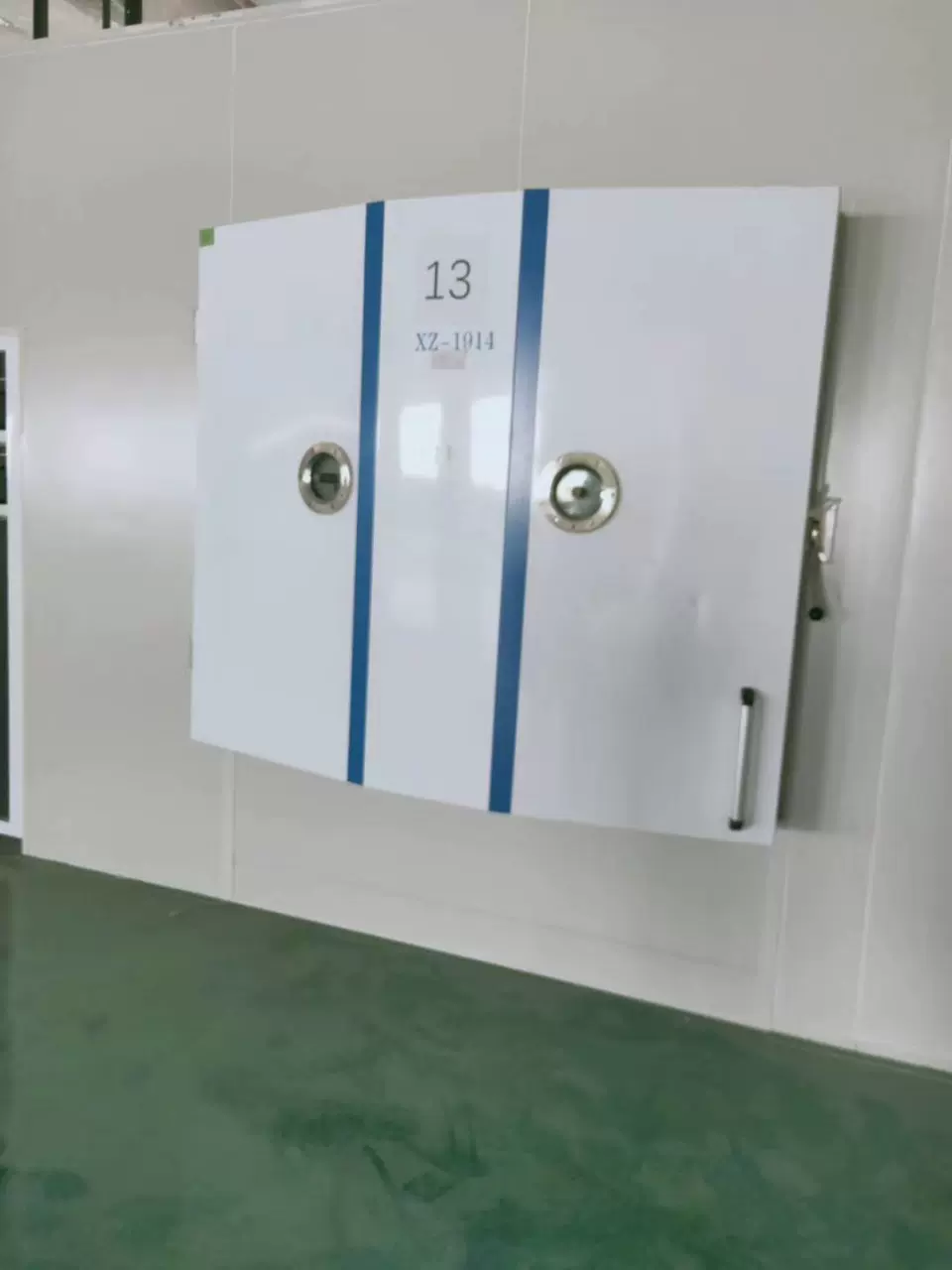 2017年振华光学磁控溅射镀膜机 XZ1914磁控镀膜机6对平面阴极