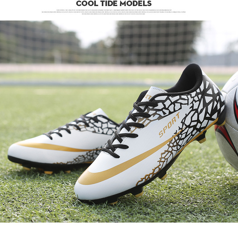 Low-Top-Fußball für Jungen und Mädchen mit gebrochenen Kunstrasen-Lederfüßen, AG-Langnägeln, Schülersporttraining_voghion.com