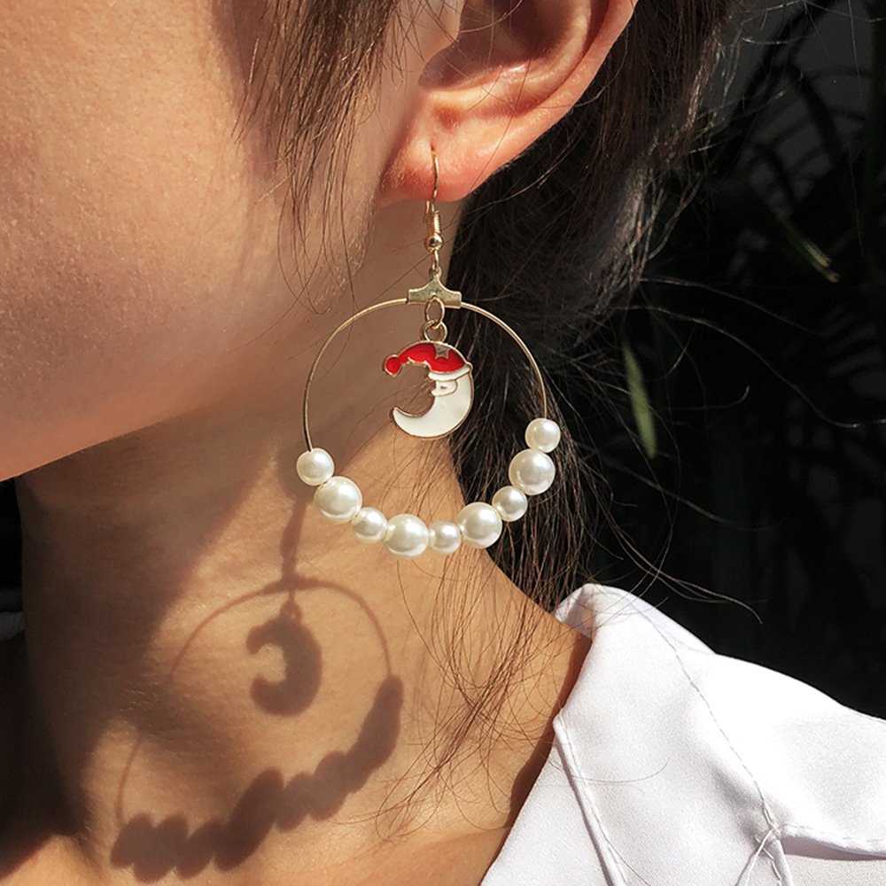 Boucles D&#39;oreilles Exagérées Grand Cercle Taille Perle Perle Arbre De Noël Élan Pour Femmes Vente Chaude display picture 25