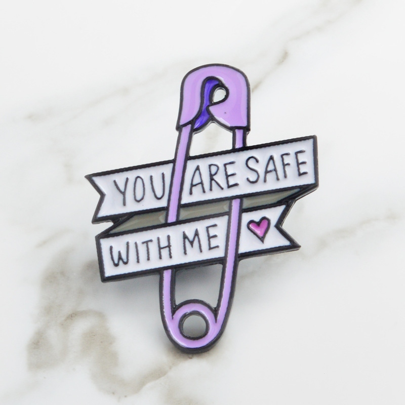 Alloy Material Fashion Pin Cartoon Letter Alloy Stoving Varnish Unisex Brooches