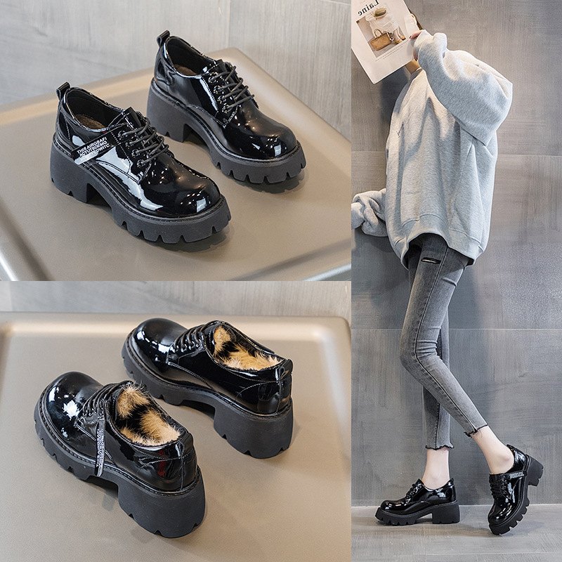 小皮鞋頭英倫風2020秋冬新款松百搭網紅糕厚底兔毛方頭黑色女鞋子