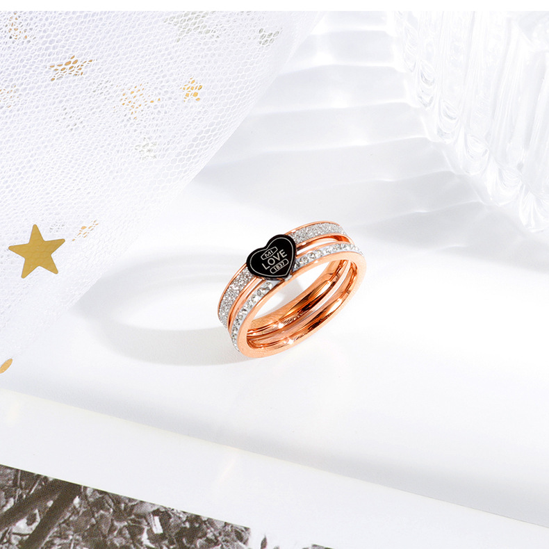 أسود الحب كامل الماس خاتم انفجار نماذج الفولاذ المقاوم للصدأ روز الذهب خاتم الجملة Nihaojewelry display picture 4