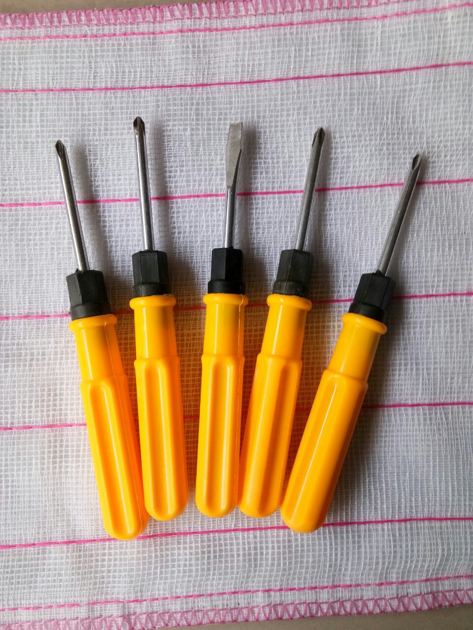 厂家直销大号双用批黄色柄螺丝刀两用螺丝刀