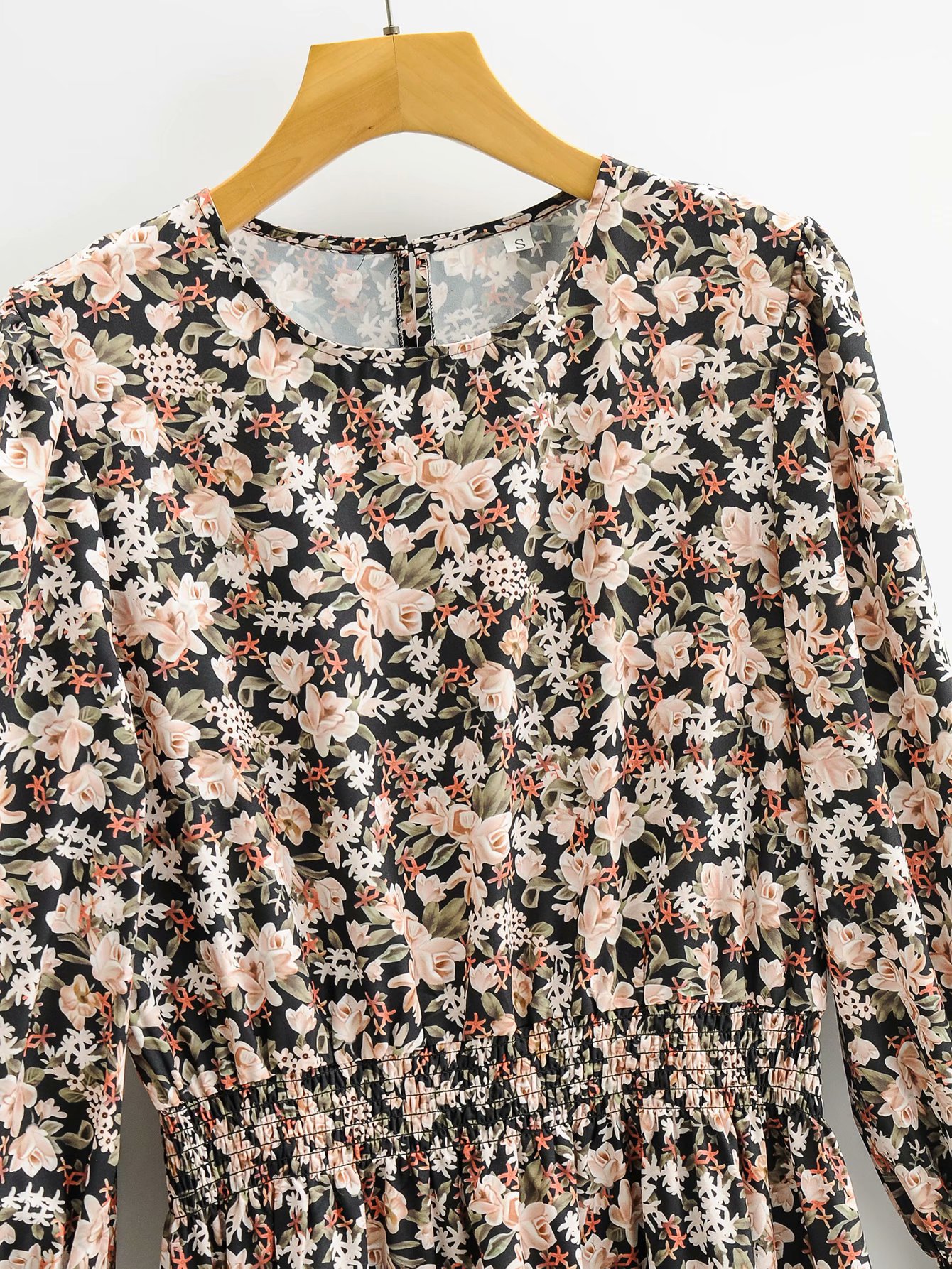 round neck long sleeve floral dress  NSAM9304