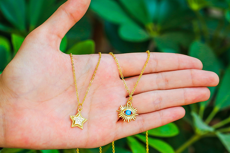 Collier De Chaîne De Clavicule Avec Pendentif Étoile À Cinq Branches De Style Coréen display picture 2