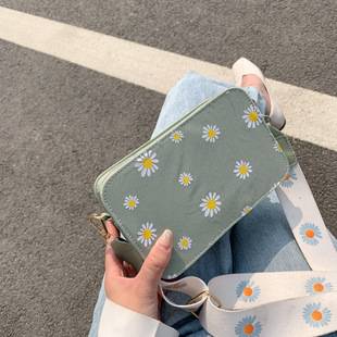 2025 New Trendy K-Style Autum Small Fresh Bag Flower Girl Single Shoulder Crossbody Ins Fashion Small Square Bag