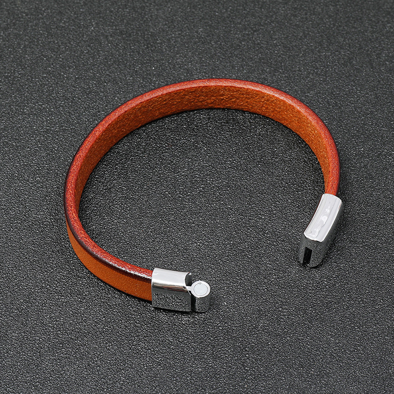 retro simple smooth leather bracelet