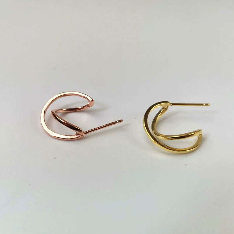 Fashionable small earrings, silver 925 sample, simple and elegant design, wholesale