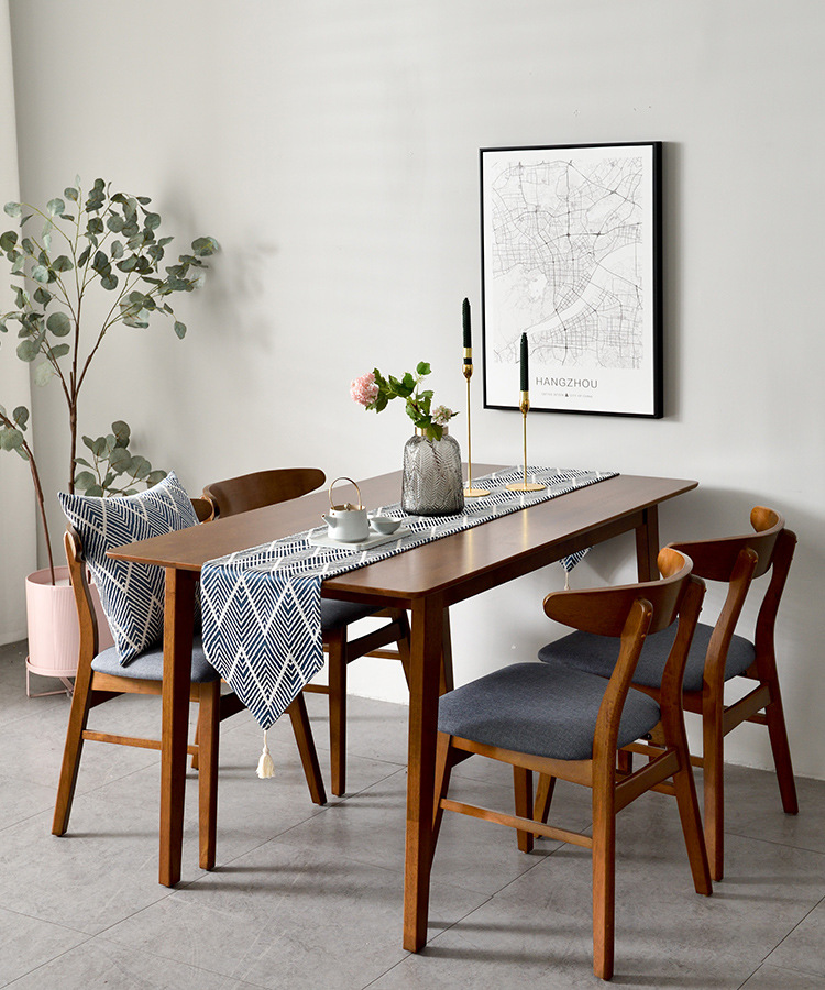 Stylish Table Flag with Tassel