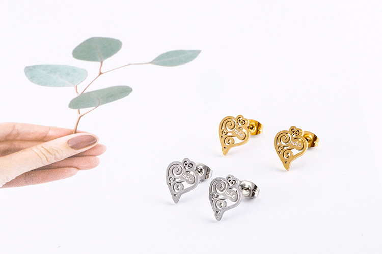 new Korean fashion stainless steel heart-shaped hollow letters mama sets wholesale nihaojewelry