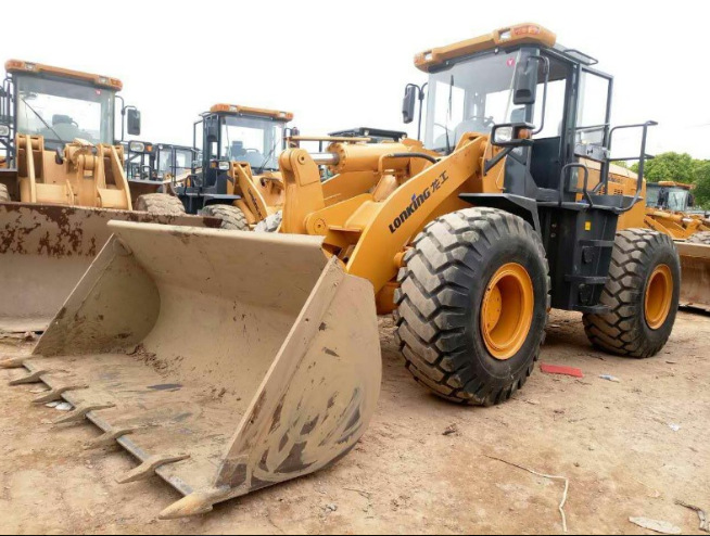 VIX972SVHWQ7T{7UNLZ3BLL