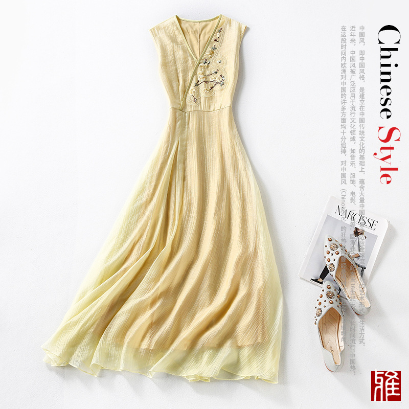 Sleeveless Cheongsam Dress Long Hanfu Embroidery Slim-fit Tight Waist Large Swing Fairy and Elegant Vintage Tea Dress