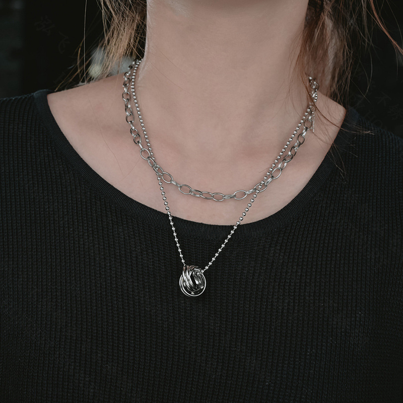 New Titanium Steel Retro Trendy  Double Ring Row Pendant Necklace For Women display picture 2