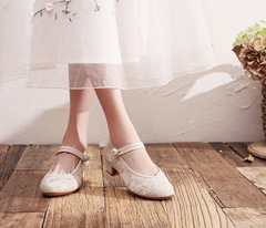 和韻 2020春款中跟民族風漢服鞋女繡花鞋旗袍古風單鞋舞蹈鞋