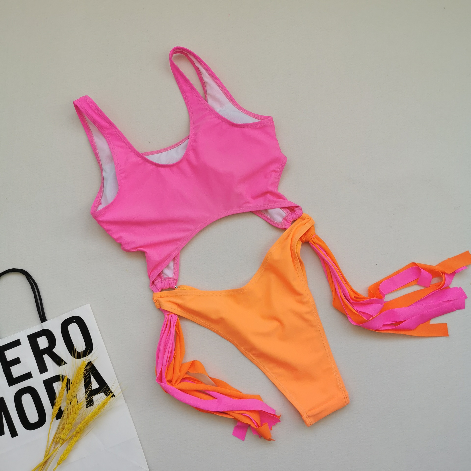 161g Weight Sleeveless Sleeve Length Nylon Fabric Type Swimming Occasion Color Block, Solid Color Pattern Women'S Gender Yellow, Black Color New Contrast Color Tassel Sexy One-piece Bikini 17