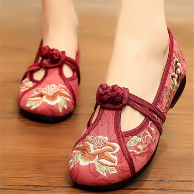 Season Beijing shoes women Chinese folk dance hanfu embroidered shoes people with polyester soles of national shoes
