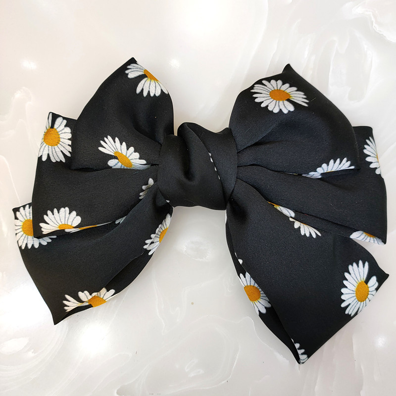 Korean Fashion Section Small Daisy Hair Clip High-end Fabric Simple Hairpin Super Fairy Bowknot Clip Hair Accessories Wholesale Nihaojewelry display picture 5