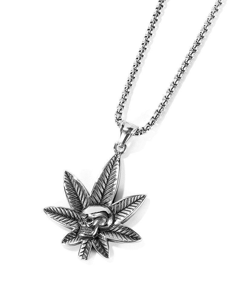 All-match Maple Leaf Skull Pendant Trendy Men's Hip-hop Street Titanium Steel Necklace display picture 8