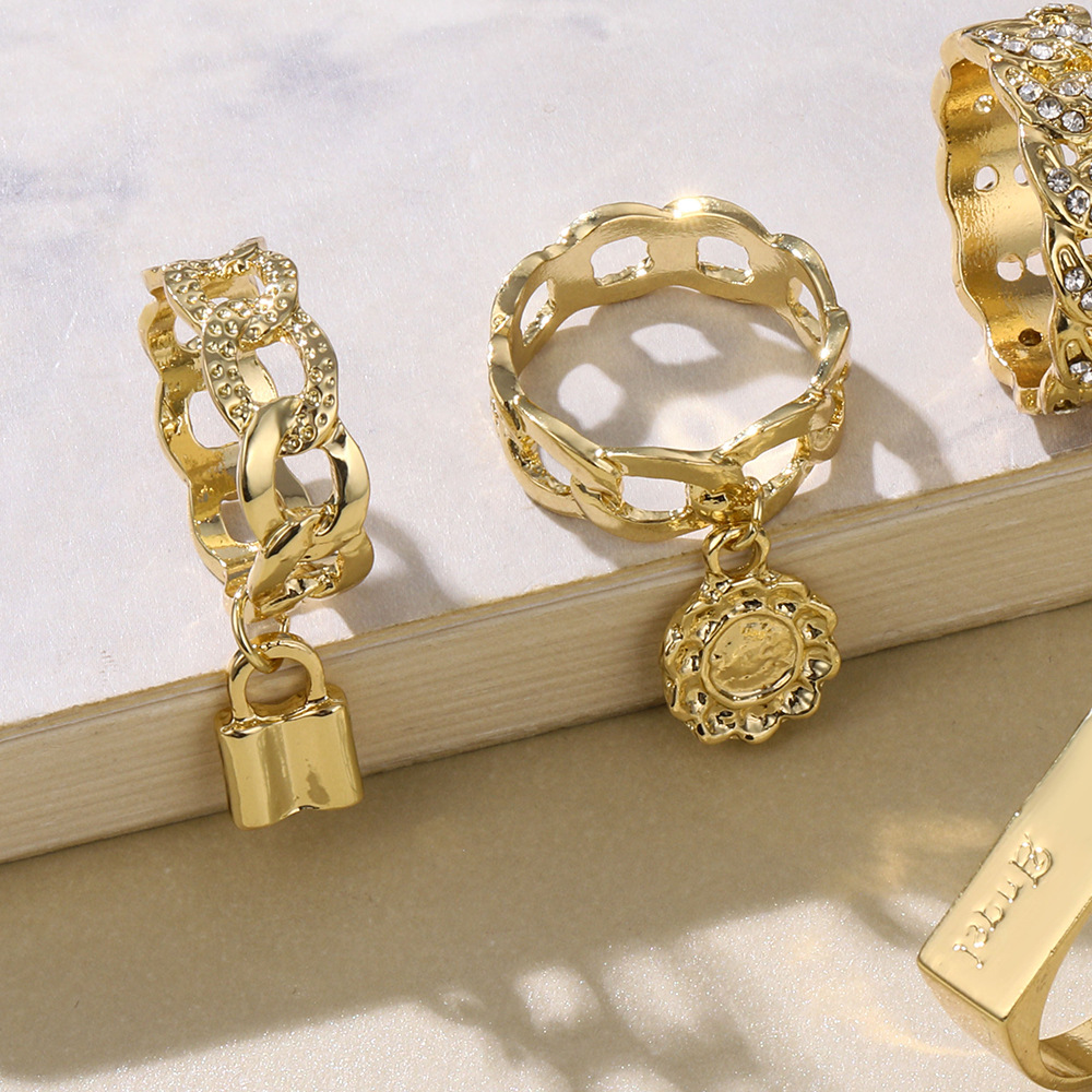 Wholesale Jewelry Geometric Flower Lock Pendant Ring 4-piece Set Nihaojewelry display picture 4