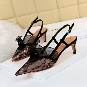 313-A5 European and American wind fashion party shoes with high heels hollow out shallow pointed mouth mesh lace s