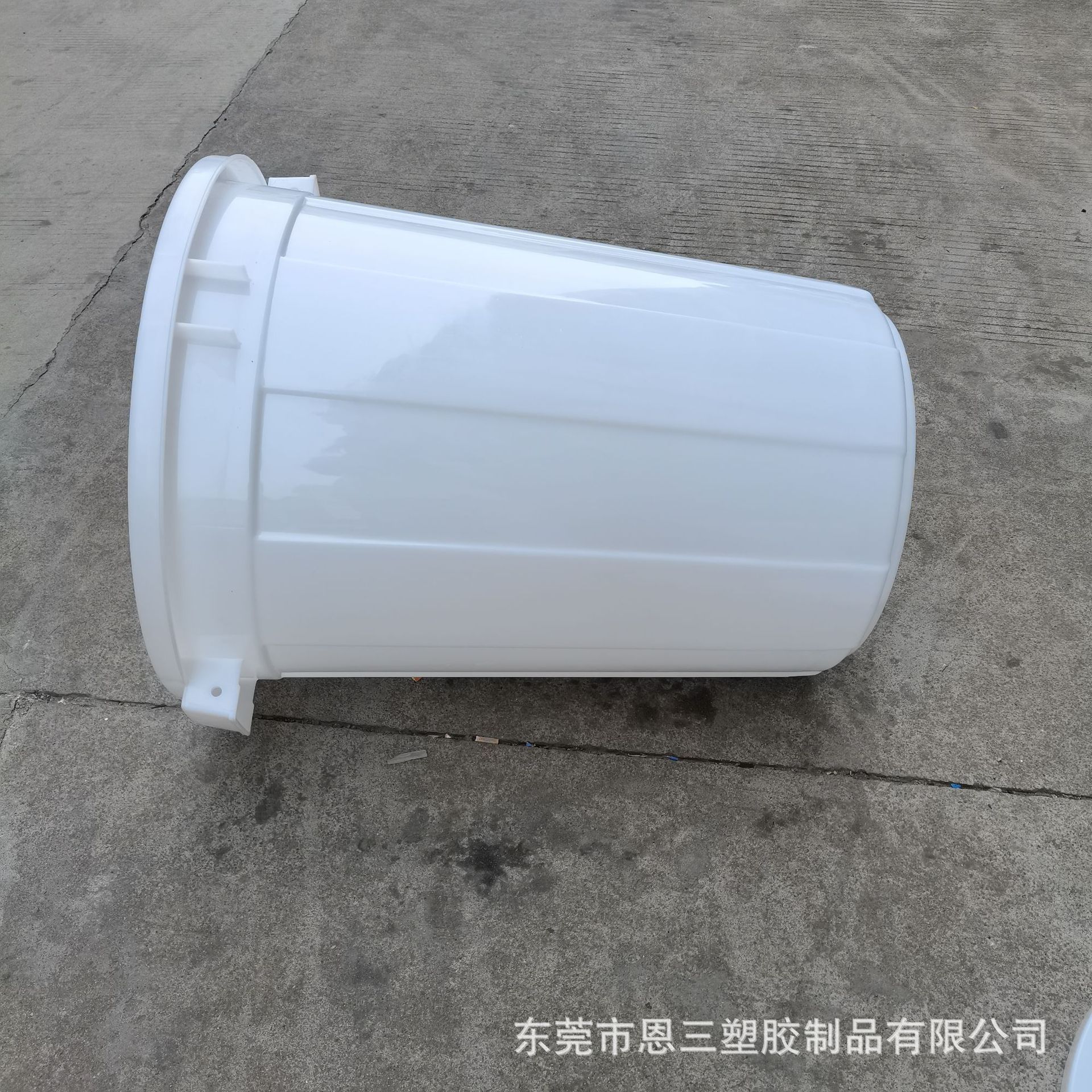 塑料水桶塑料圆桶水桶带盖 厂家供应100L120L150L200l大白桶