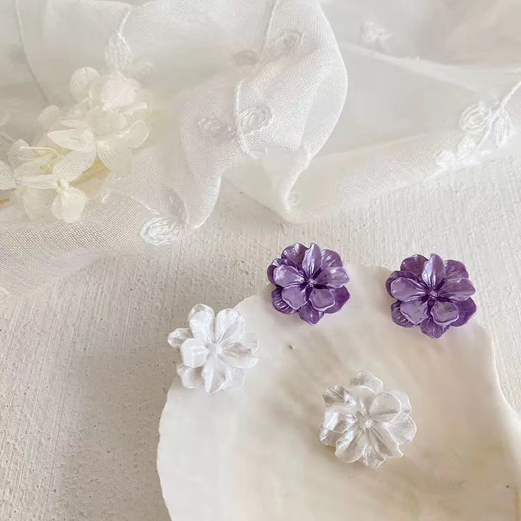 Korean New Flower Earrings Pearl Flower Earrings Sweet Wild Flower Earrings Wholesale display picture 4