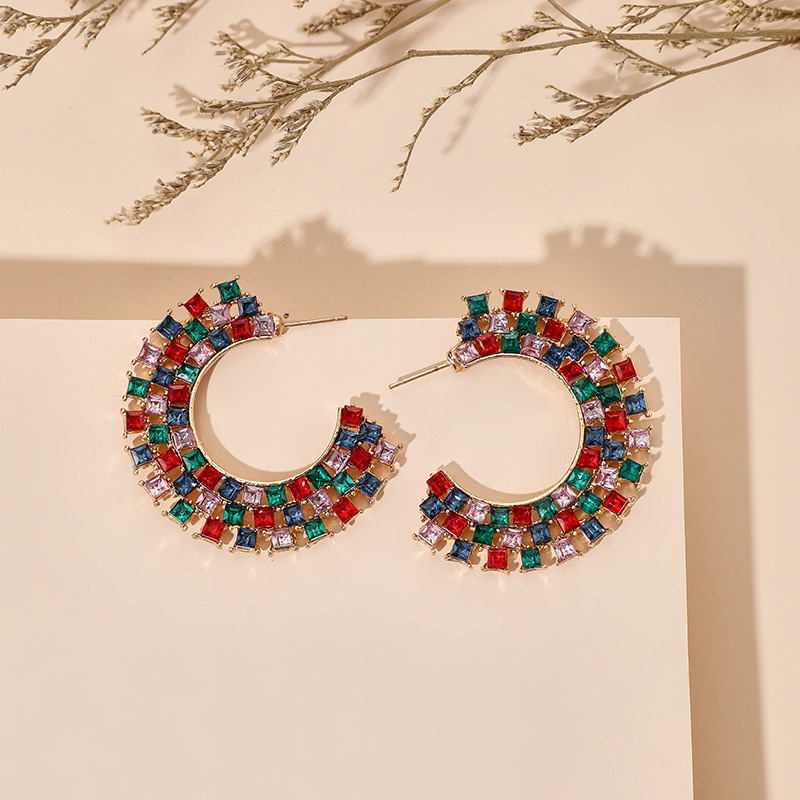 Boucles D&#39;oreilles De Style Simple En Alliage Semi-circulaire En Forme De C En Gros display picture 4