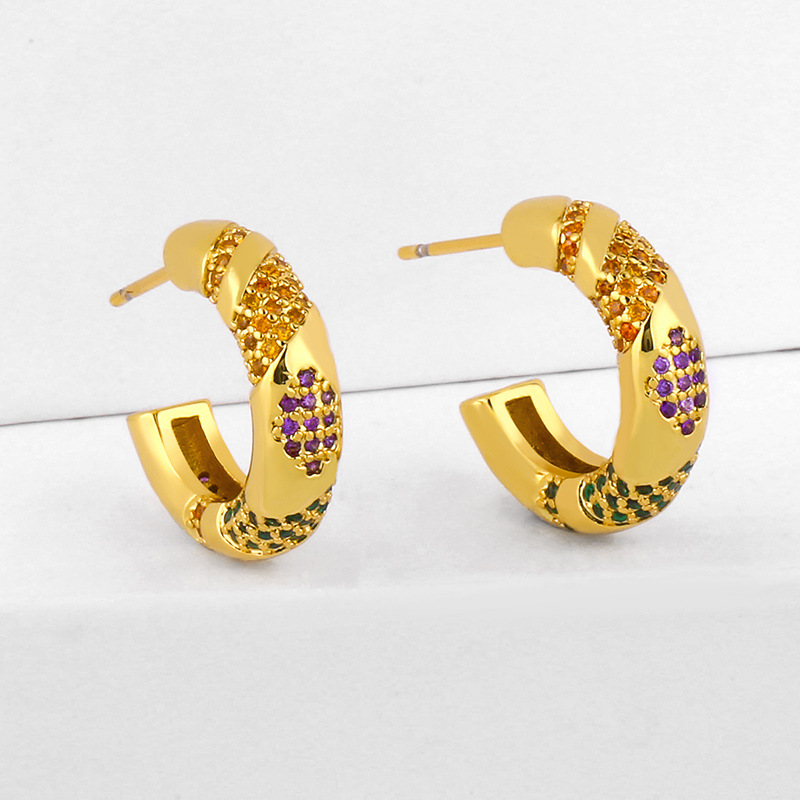 New Retro Stud Earrings With Geometric C-shaped Micro-inlaid Zircon Stripes Earrings Wholesale display picture 2