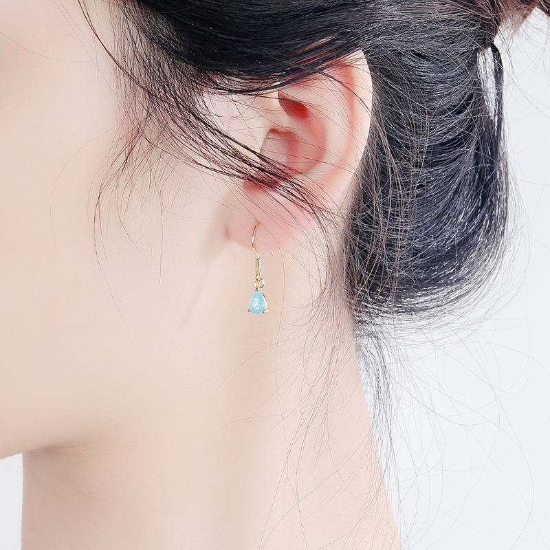 Fashionable elegant short earrings with zircon drop-shaped