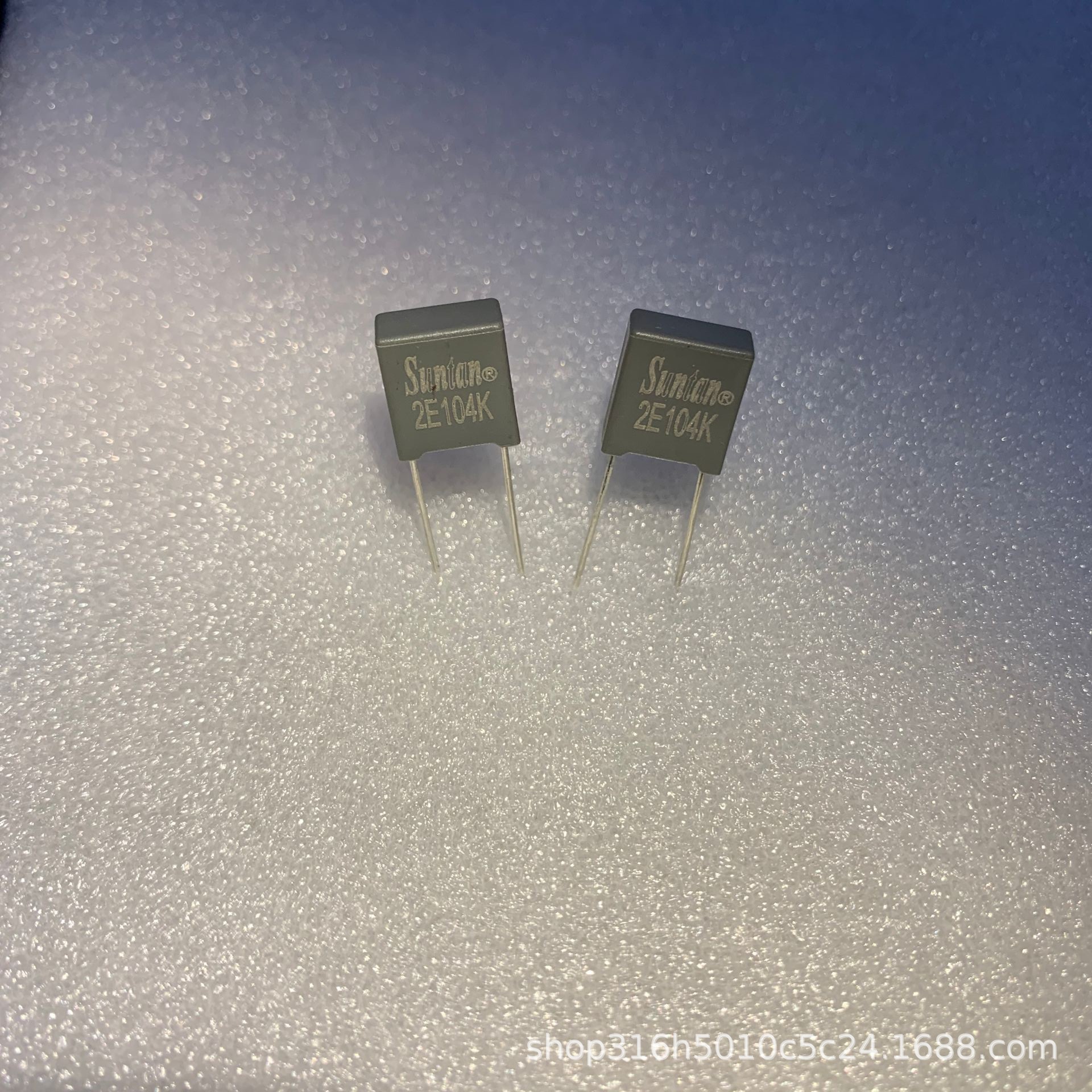 较正电容2E104J 脚距7.5MM 104J250V 原装正品 质量可靠 价格优势