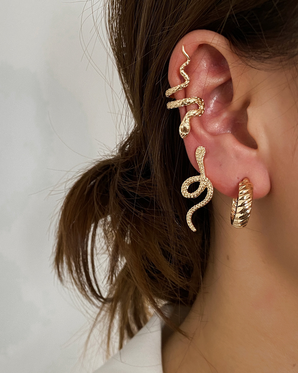No Inlaid Inlay Material Earrings Classification Housewarming, Anniversary, Business, Wedding, Travel, Birthday, Festival Occasion Fashion Snake Plating Alloy No Inlaid Stud Earrings