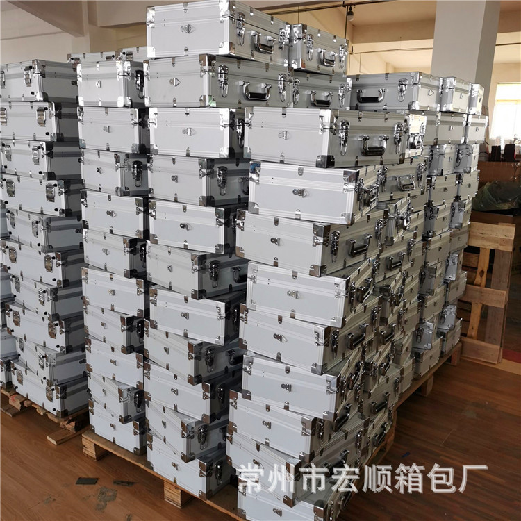 铝合金工具箱工厂供应价格优惠出售各类仪器设备航空铝箱便携