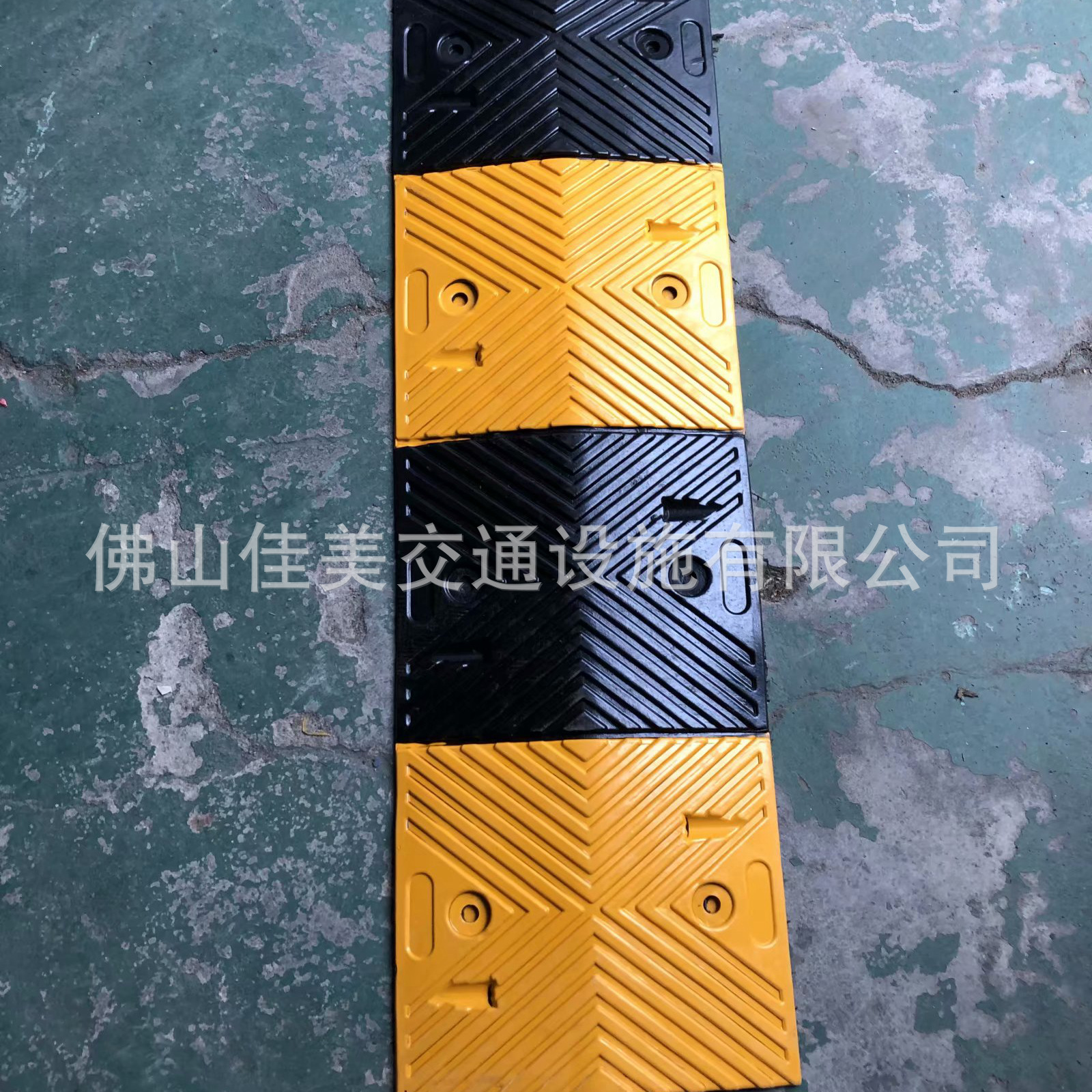 橡胶减速带 小波浪减速橡胶路障坡 梯形减速龚 汽车停车场减速障-阿里巴巴