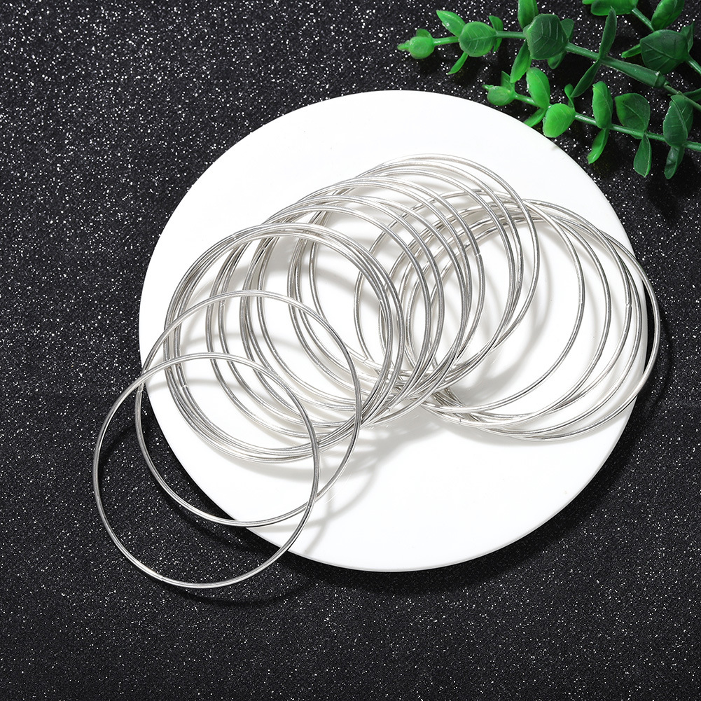 Simple Alloy Plated Texture Round Bracelet Fashion Multilayer Bracelet Wholesale display picture 10