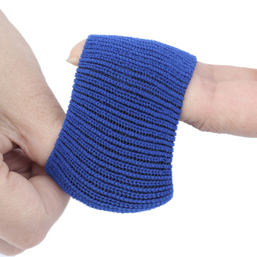 Direct Manufacturer Sales Basketball Finger Guard One Size Blue and Black Elastic Soft Breathable Sports Knit Finger Guard Supports Wholesale