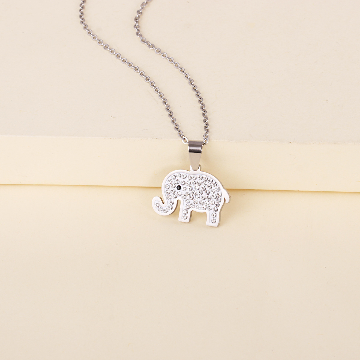 Nouveau Collier Pendentif Éléphant En Acier Inoxydable Pour Femmes display picture 6