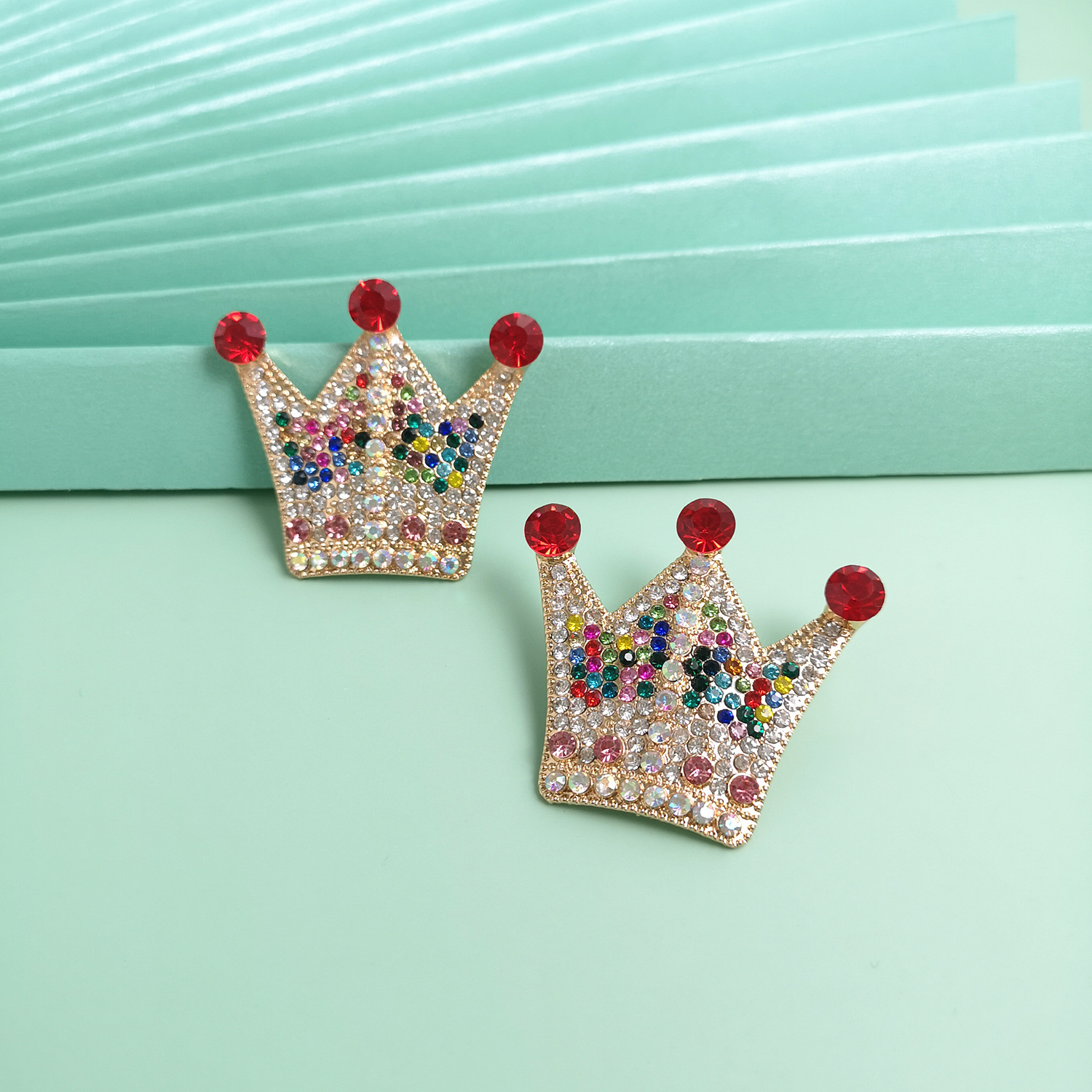 Fashion New  Crown  For Women Full Of  Diamond Cute Simple  Earrings  Nihaojewelry Wholesale display picture 12